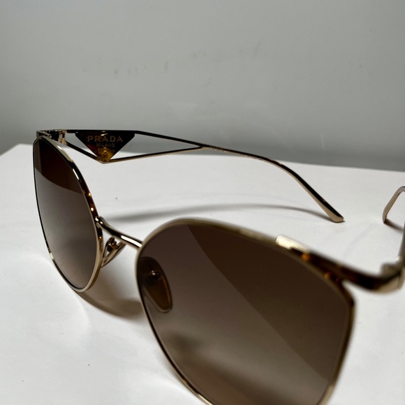Timeless Prada Gold Cat Eye Sunglasses Slightly Used Comes in Original Box! main image 3